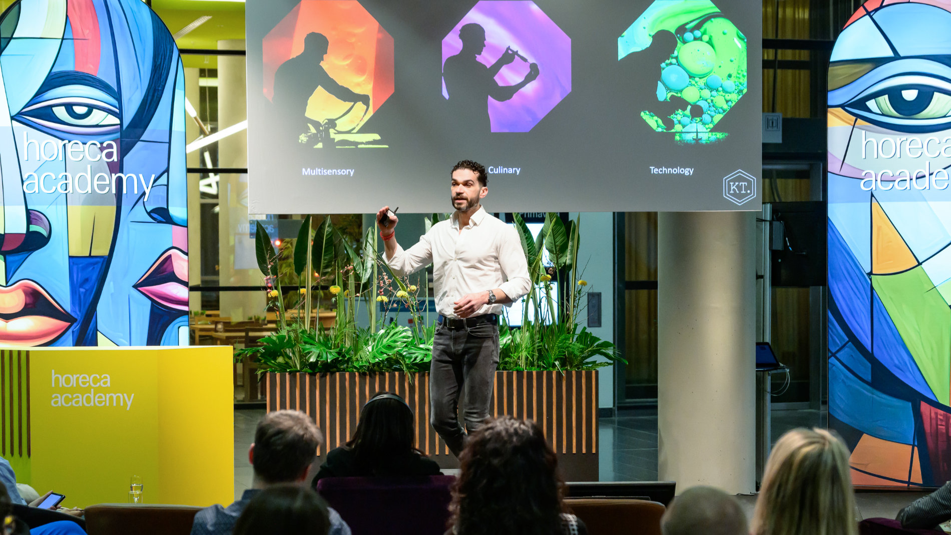 Multi-sensory experience: celebrity chef Jozef Youssef presented his exclusive survey to the hospitality industry at the HoReCa Academy at Ambiente. Photo: Messe Frankfurt/Pietro Sutera.