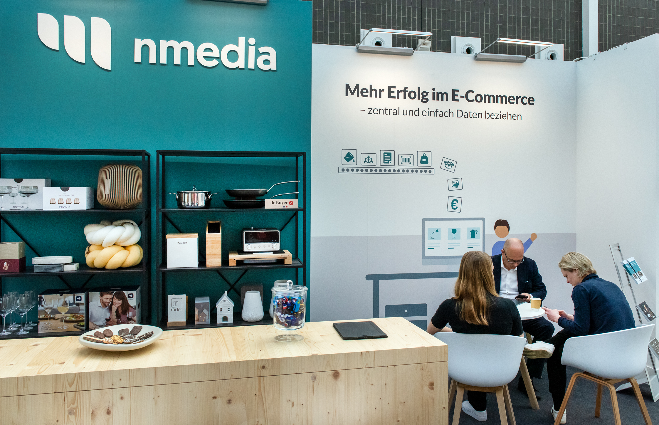 nmedia.hub booth at Ambiente